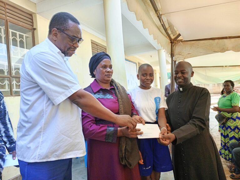 Awarding the Best Performer in Mocks